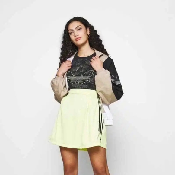 Neon Adidas Tennis skirt NWT - Picture 4 of 6